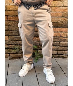 PANTALON CARGO DE HOMBRE...