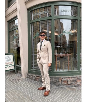 TRAJE SLIM FIT SUPERFLEX 4D...