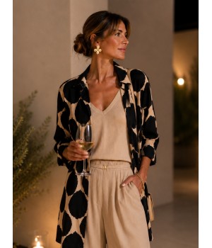 CASACA ESTAMPADA DE MUJER...