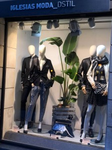 New Arrivals : WINDOW BLACK&CREAM COL·LECCIÓ