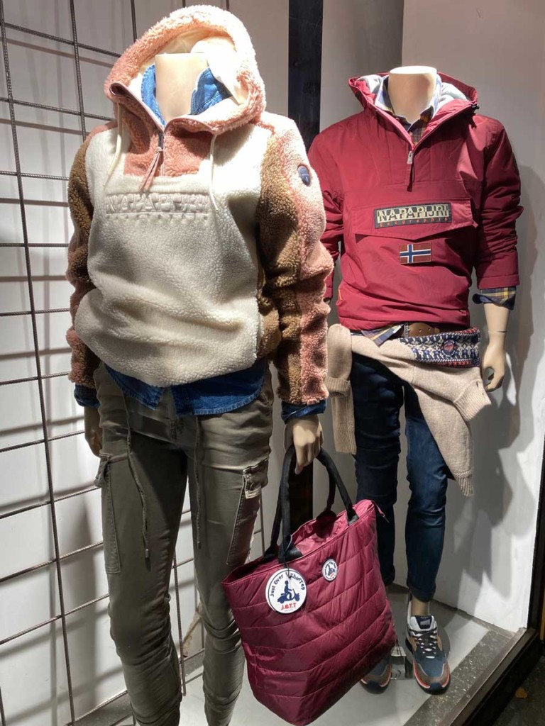 GAUDEIX DE LES ICONS BY NAPAPIJRI, ara també de PROMO ABRIGA'T