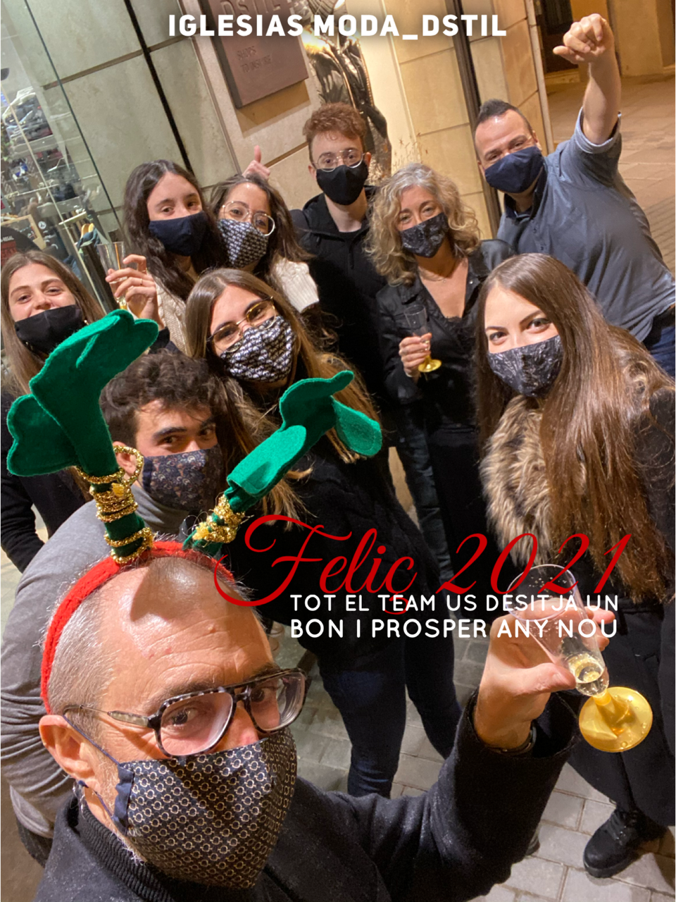 TOT EL TEAM US DESITJA UN BON I PROSPER ANY NOU