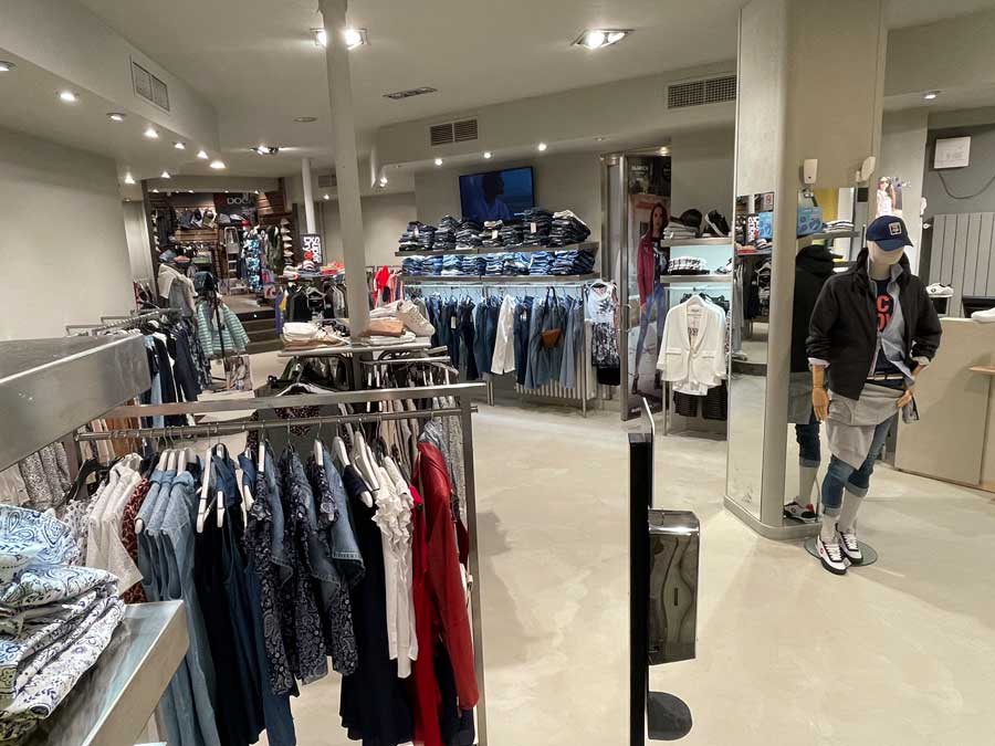 New store, ja en pots gaudir
