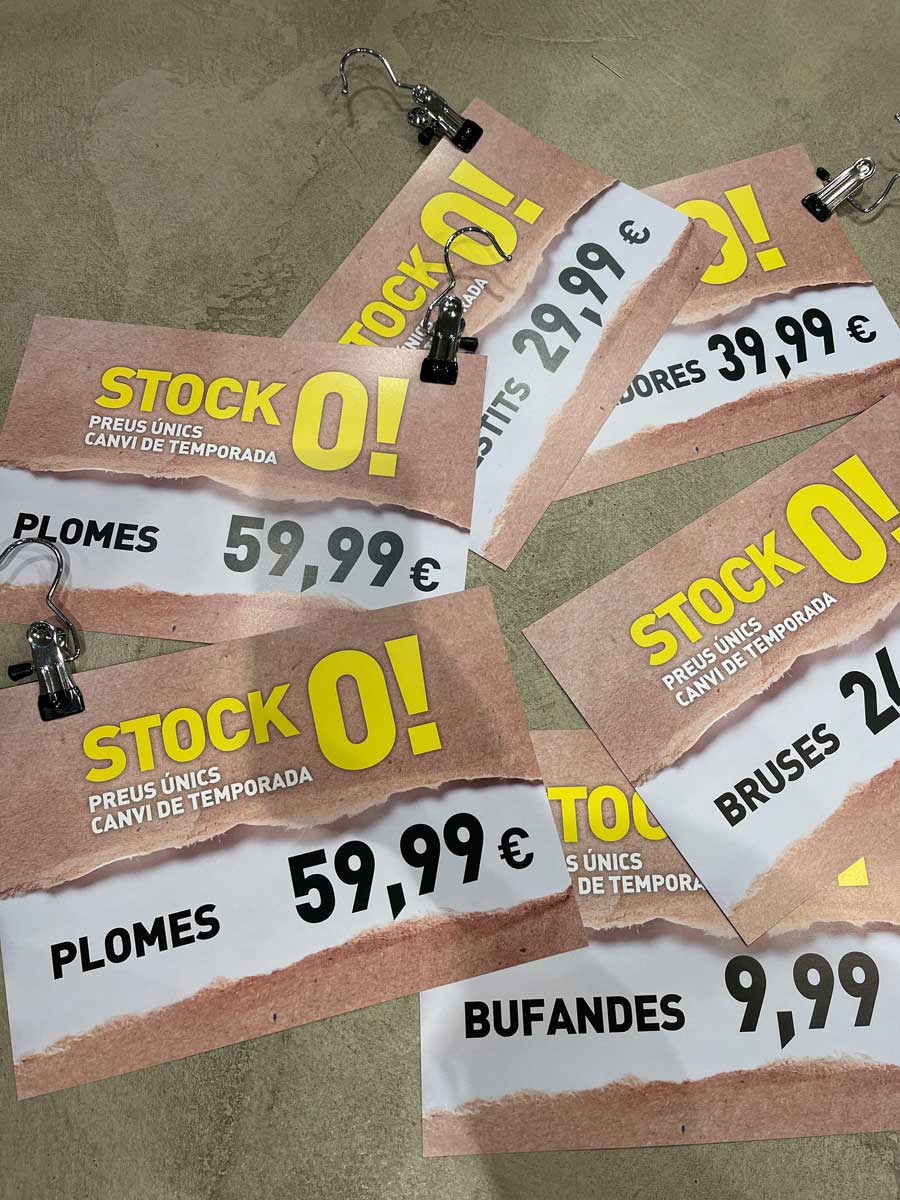 STOCK 0 - Canvi de temporada. Botiga al carrer