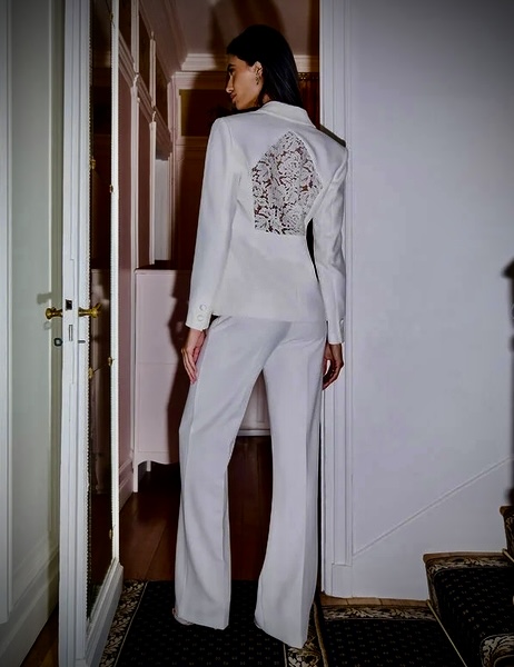 ⭐️ White Blazer by Morgan ⭐️ Totalment IN LOVE 🤍